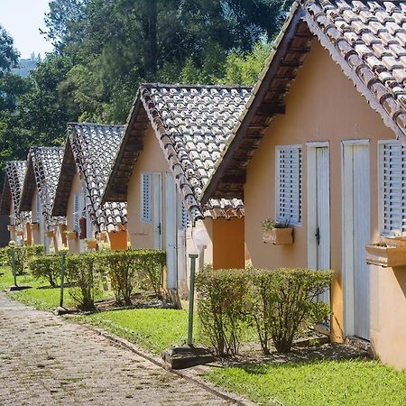 Chalés Dois Amores Hotel Águas de São Pedro Esterno foto