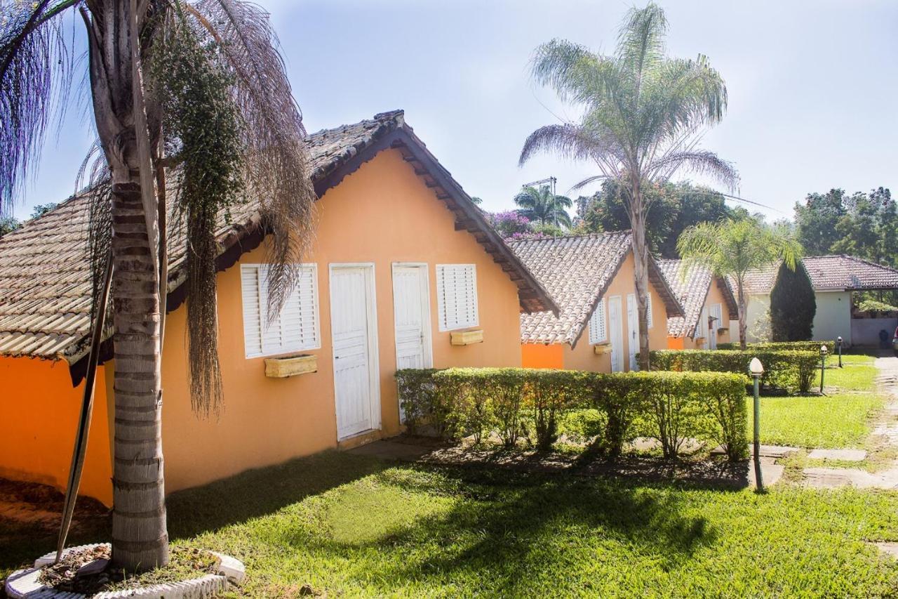 Chalés Dois Amores Hotel Águas de São Pedro Esterno foto
